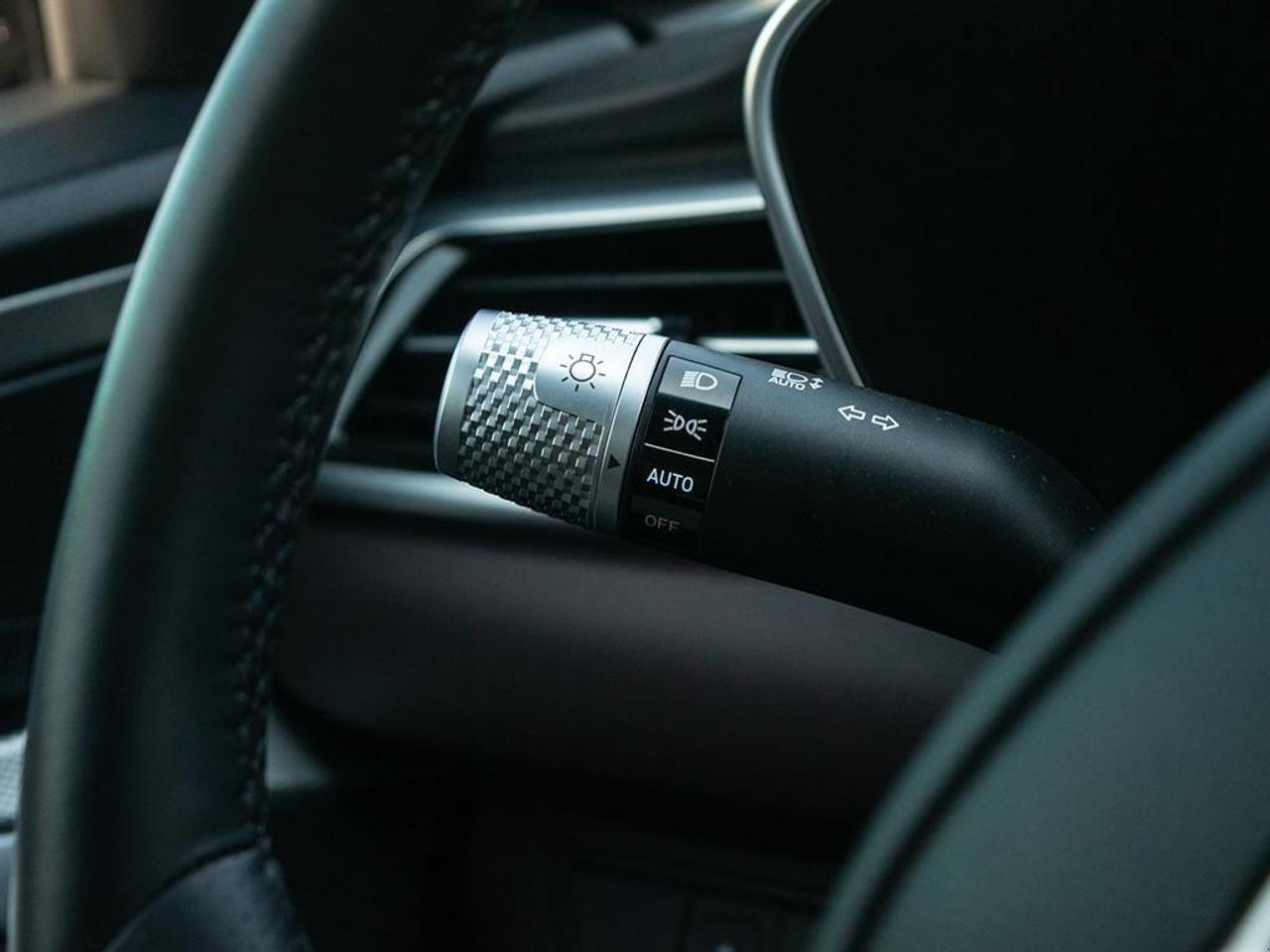 2025 Genesis G70  Photo