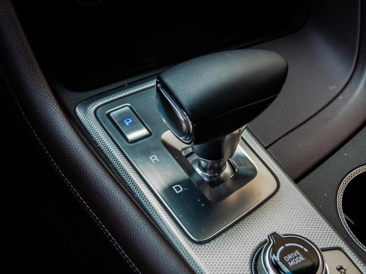 2025 Genesis G70  Photo