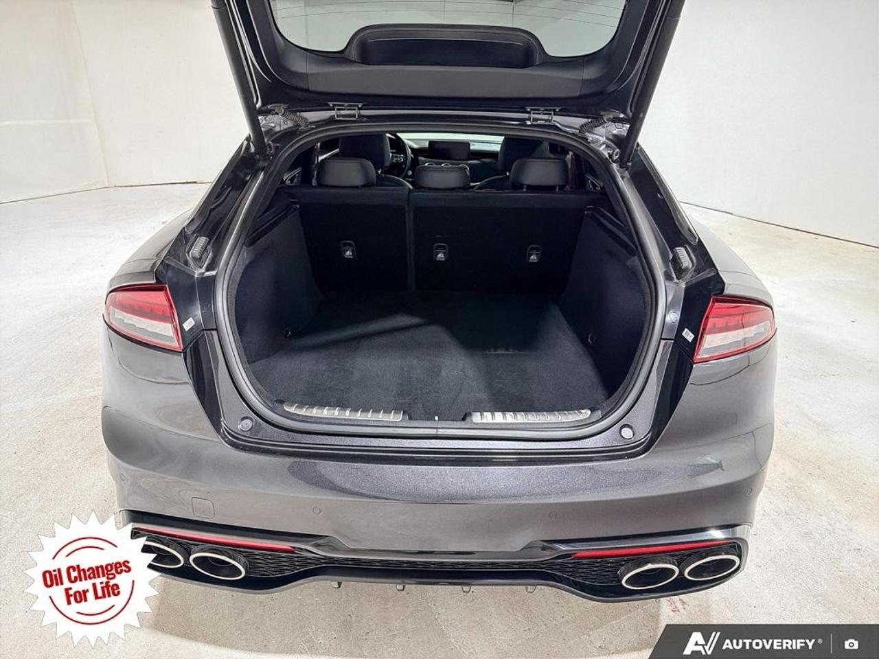 2023 Kia Stinger  Photo