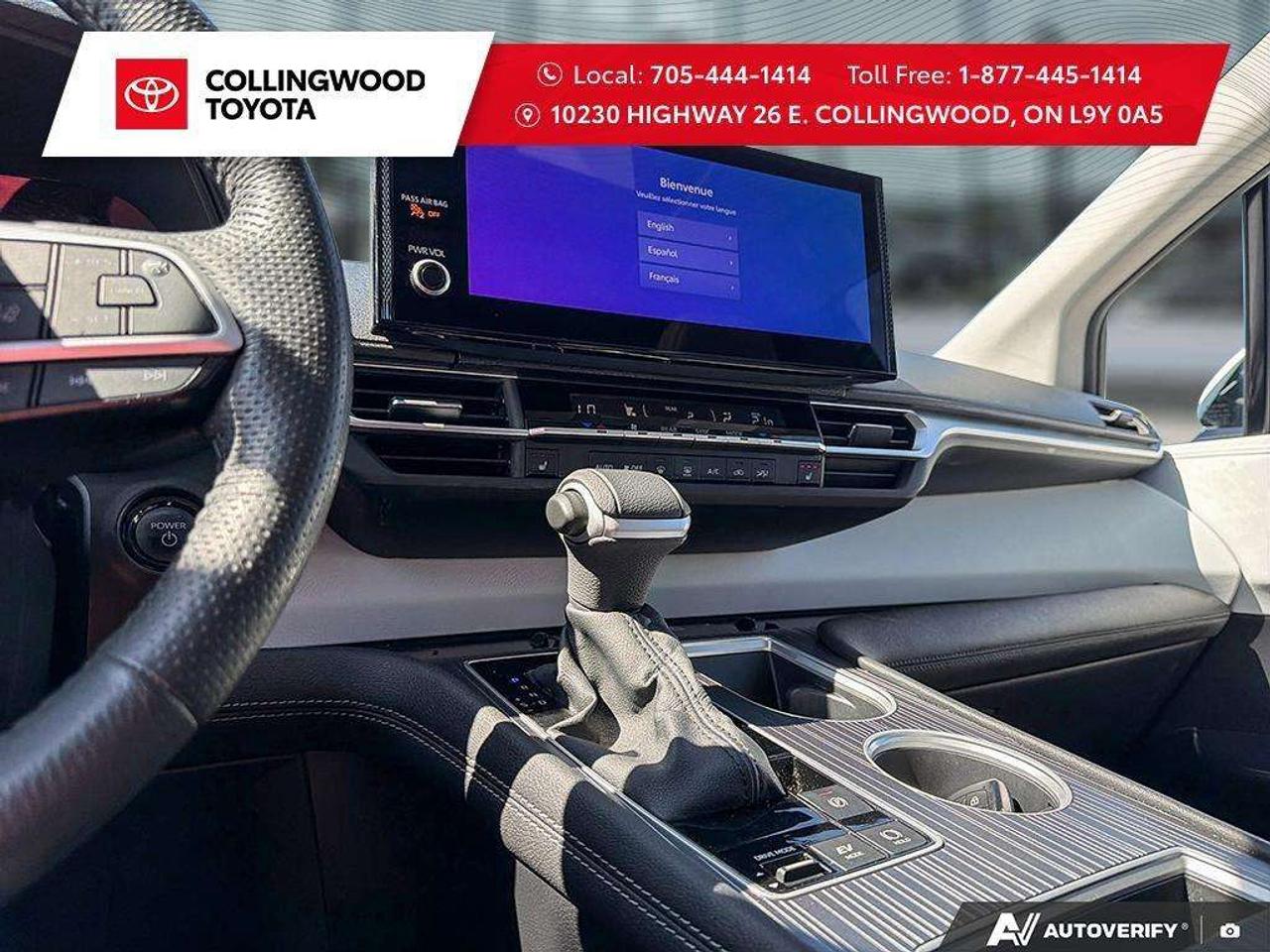 2025 Toyota Sienna *XLE FWD 8-PASS* ONE OWNER* ACCIDENT FREE* Photo