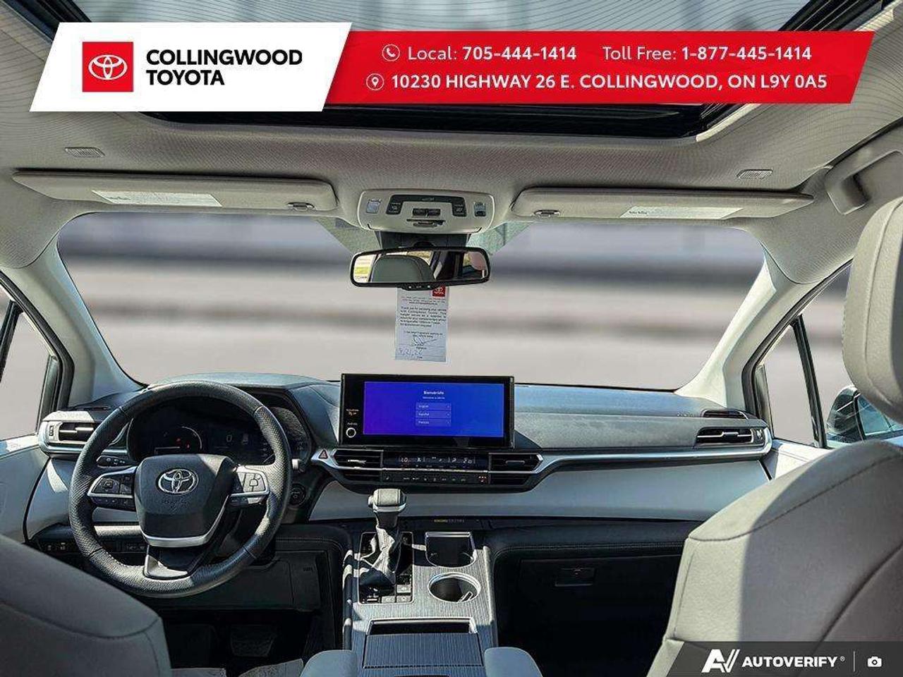 2025 Toyota Sienna *XLE FWD 8-PASS* ONE OWNER* ACCIDENT FREE* Photo