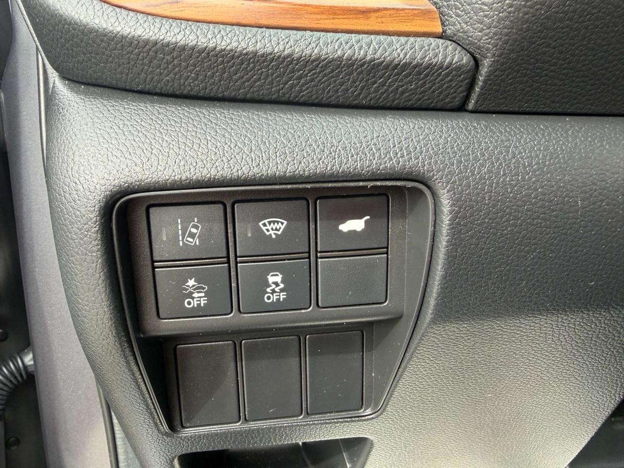 2019 Honda CR-V Touring ~ AWD ~ NAV ~ PANO ROOF ~ CERTIFIED Photo