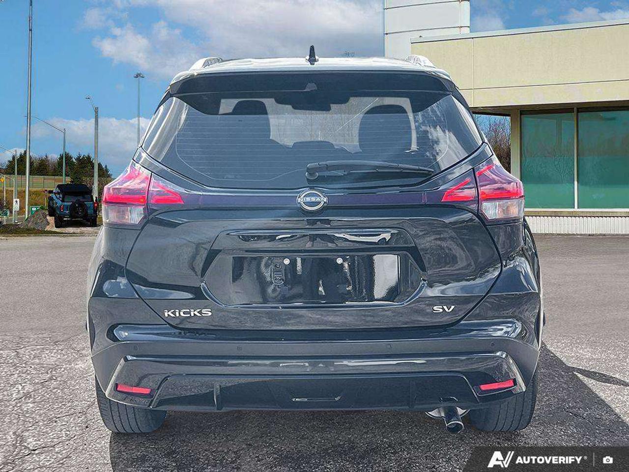 2022 Nissan Kicks SV   HTD SEATS   BLIND SPOT MONITOR Photo