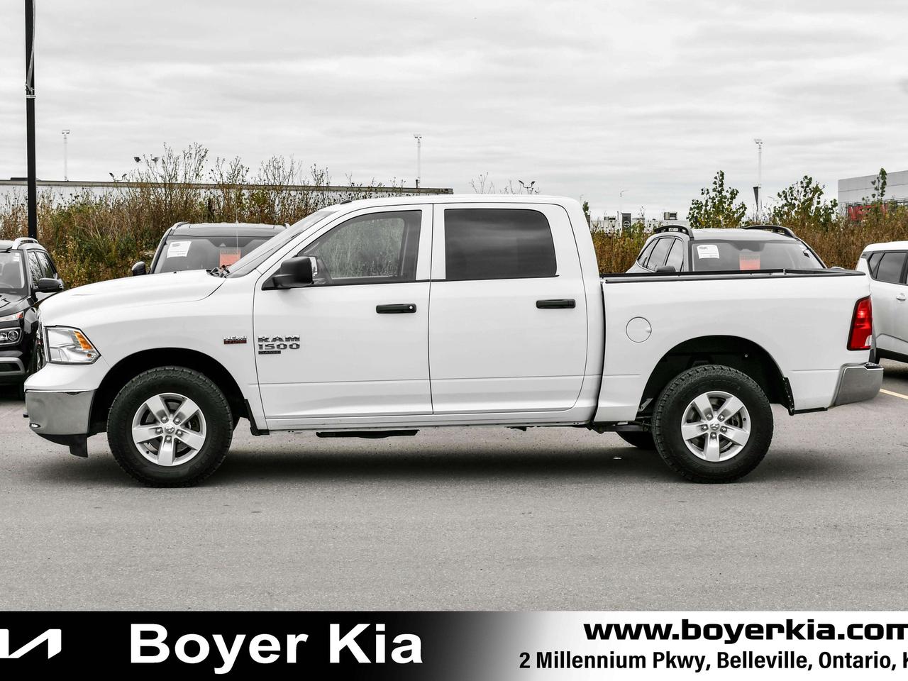 2023 RAM 1500 SLT 4x4 Crew Cab 5'7 Box Photo