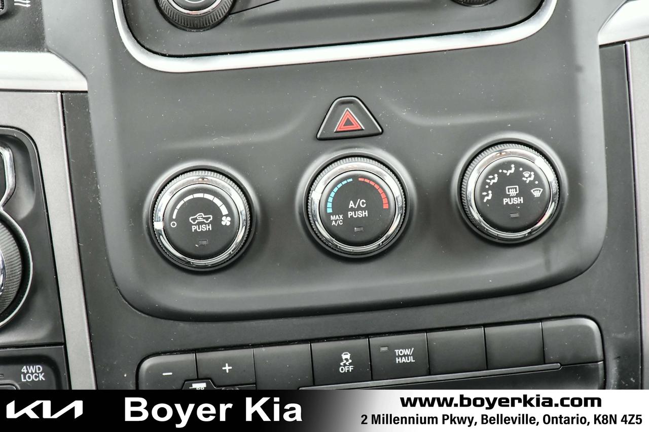2023 RAM 1500 SLT 4x4 Crew Cab 5'7 Box Photo