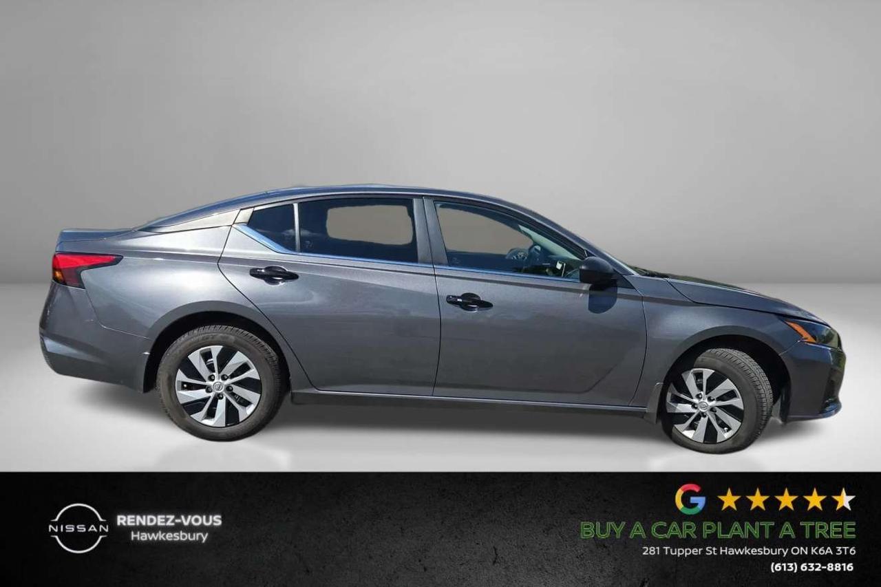 2024 Nissan Altima S Photo
