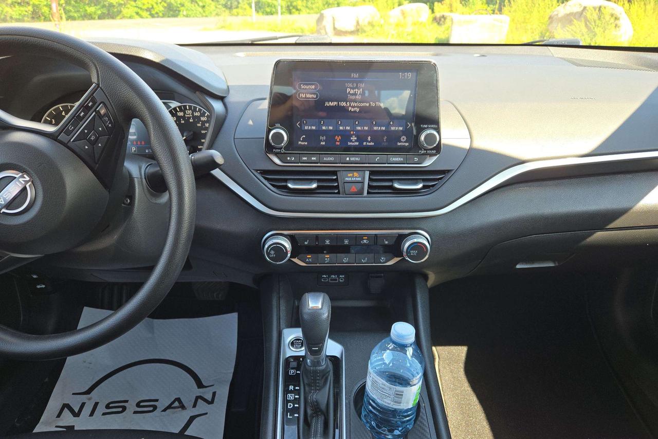 2024 Nissan Altima S Photo
