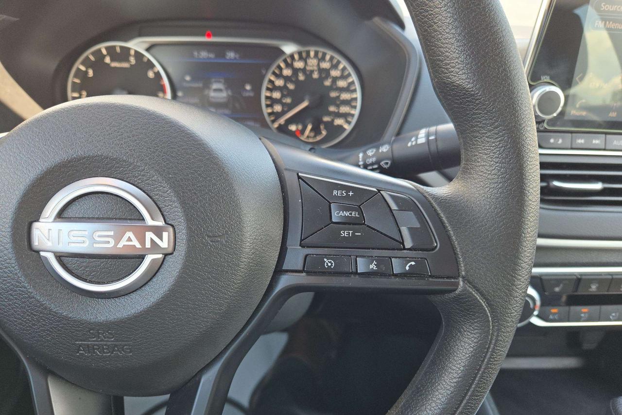 2024 Nissan Altima S Photo