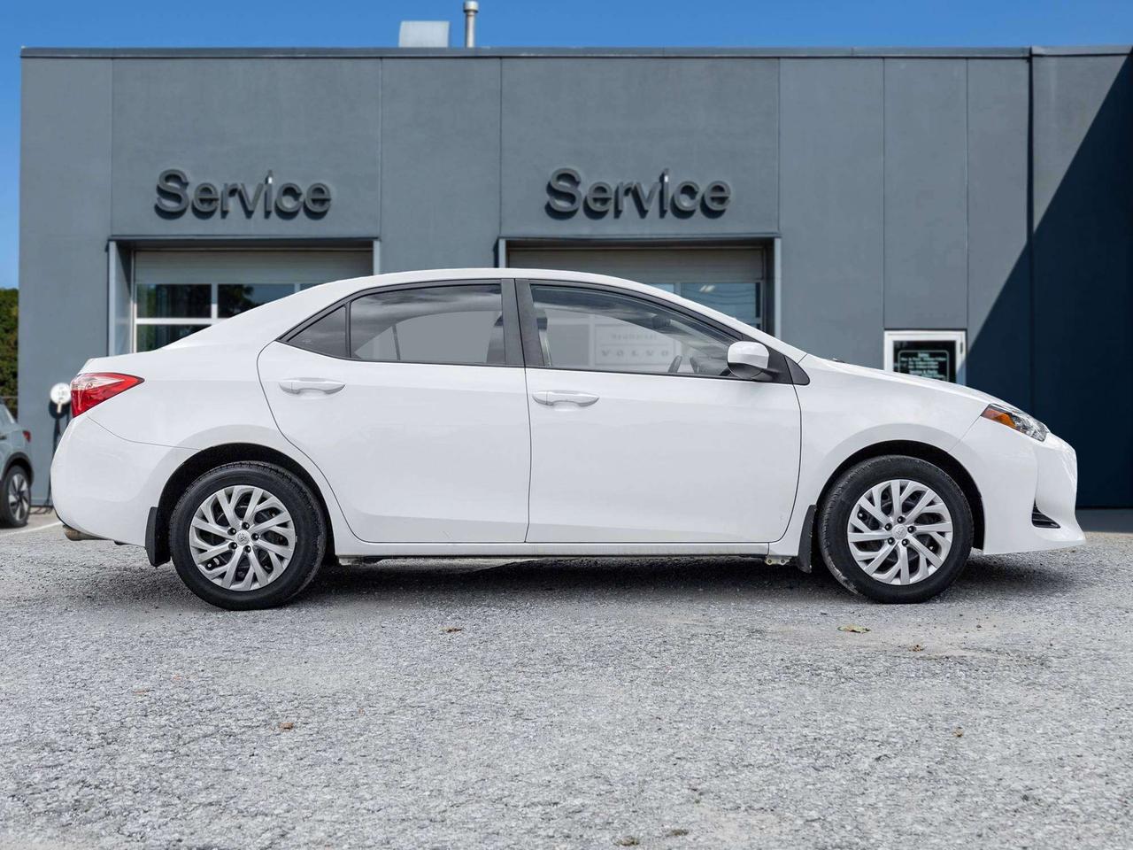 2019 Toyota Corolla LE   SAFETY CERTIFIED   TRADE IN   FINANCING AVAIL Photo4