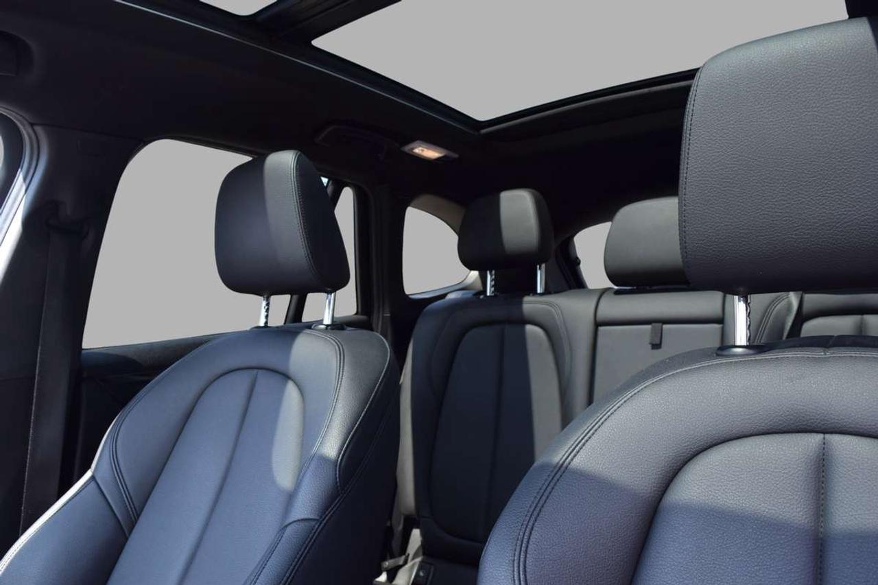 2018 BMW X1 xDrive28i Navi Panoramic Sunroof Photo