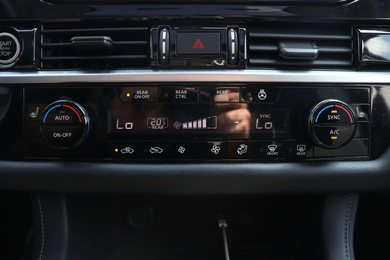 2024 Nissan Pathfinder SV NO ACCIDENTS CARPLAY REMOTE START HEATED SEATS Photo