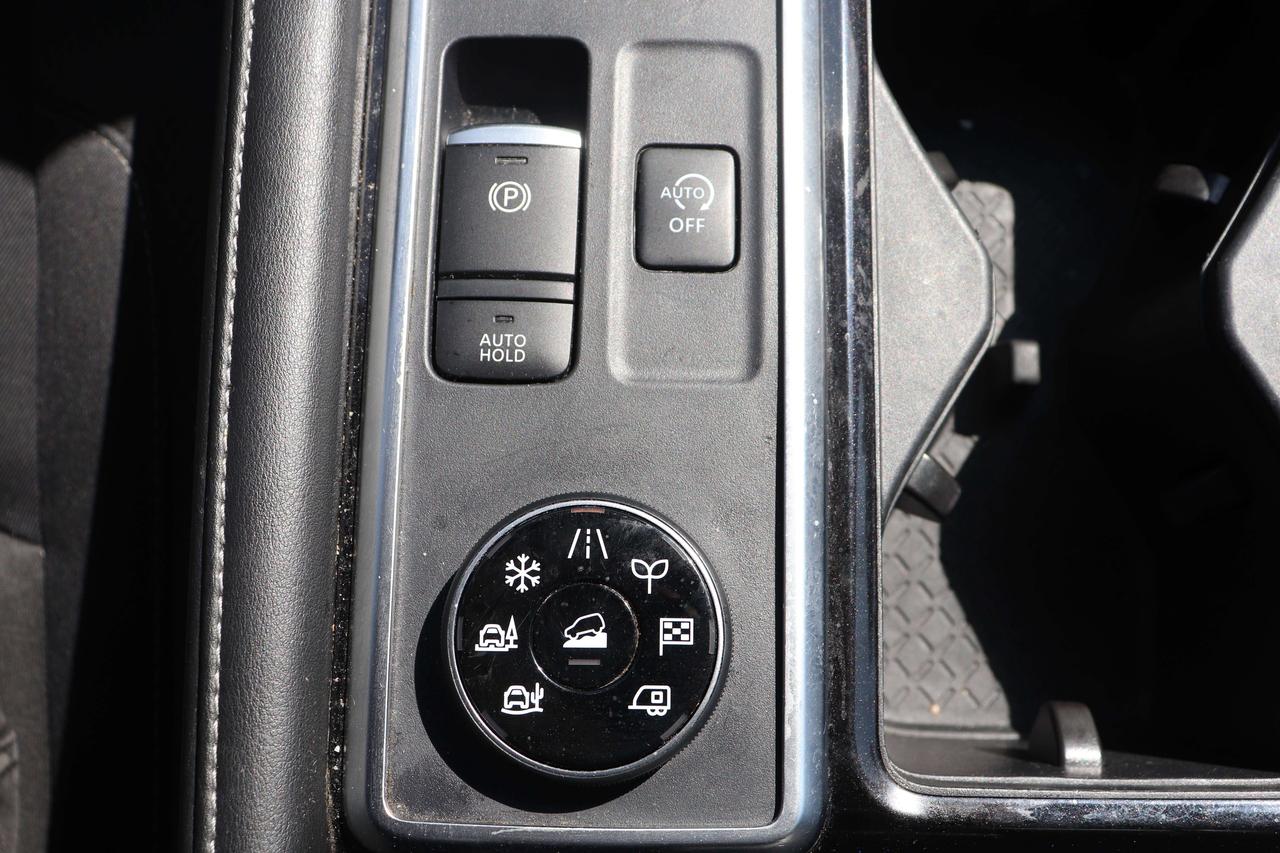 2024 Nissan Pathfinder SV NO ACCIDENTS CARPLAY REMOTE START HEATED SEATS Photo