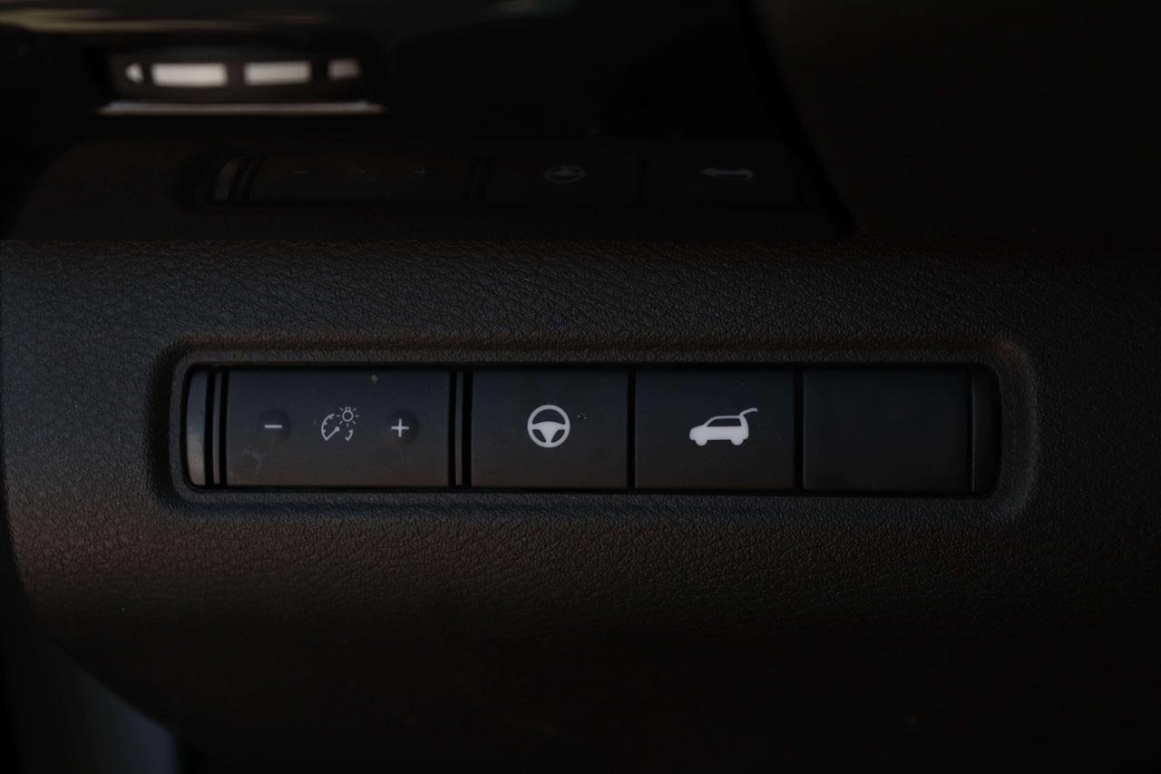2024 Nissan Pathfinder SV NO ACCIDENTS CARPLAY REMOTE START HEATED SEATS Photo