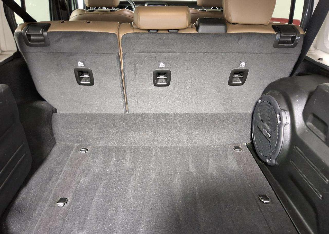 2022 Jeep Wrangler Sahara Photo