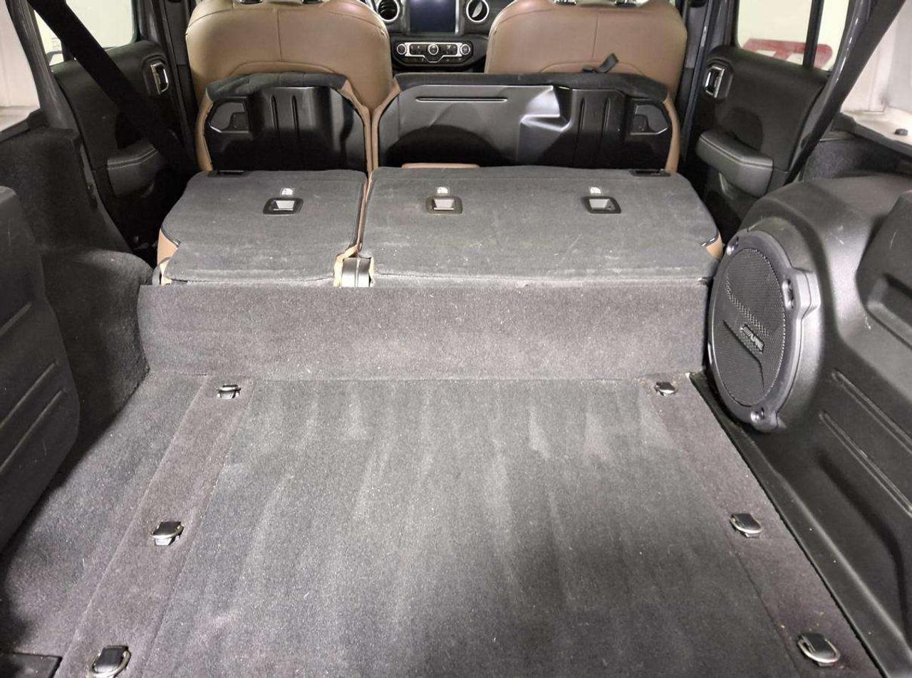 2022 Jeep Wrangler Sahara Photo