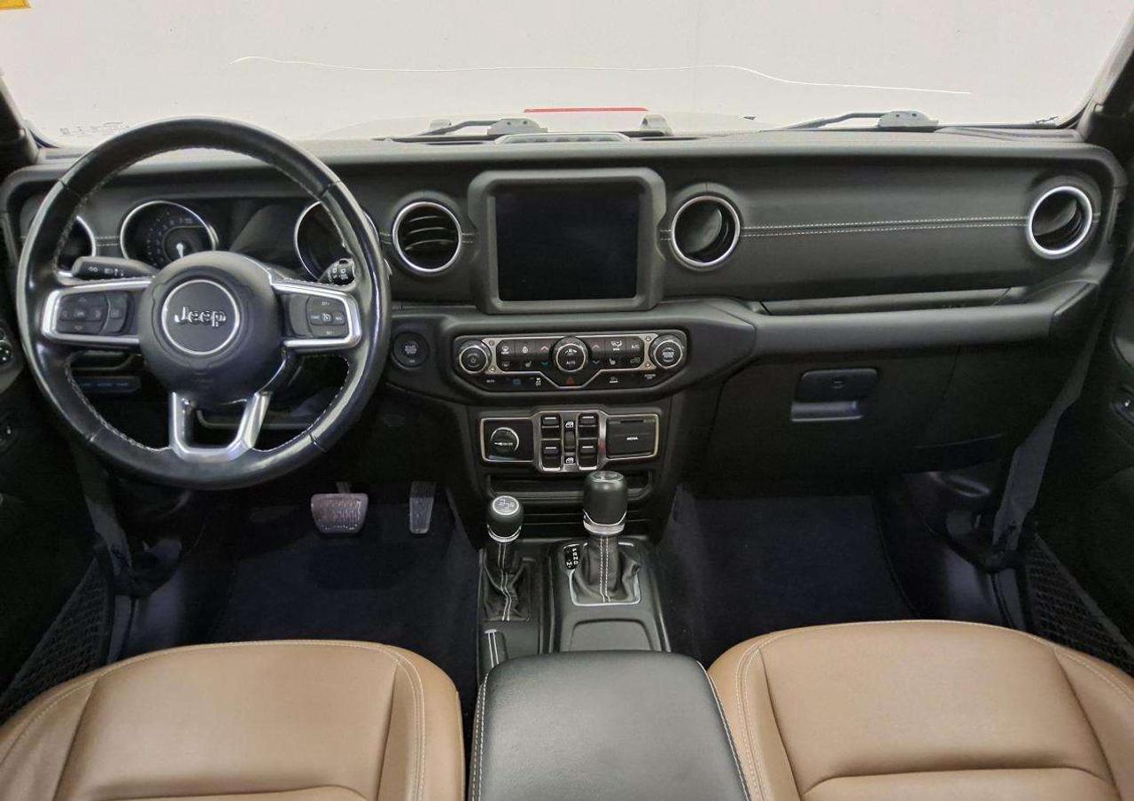 2022 Jeep Wrangler Sahara Photo