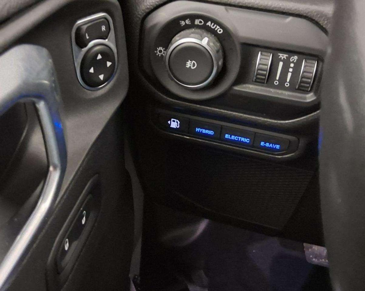 2022 Jeep Wrangler Sahara Photo