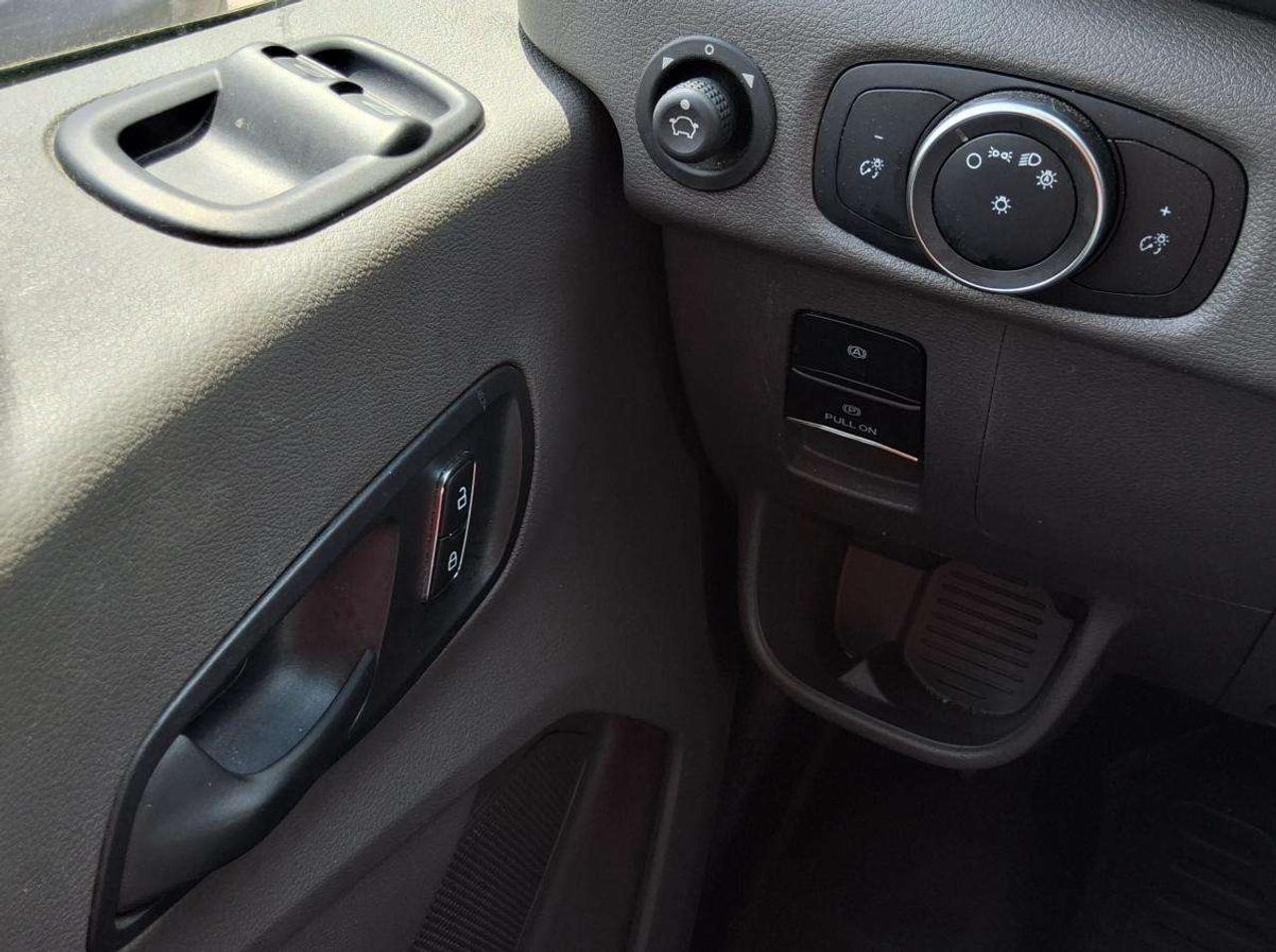 2025 Ford Transit Cargo Van Base Photo