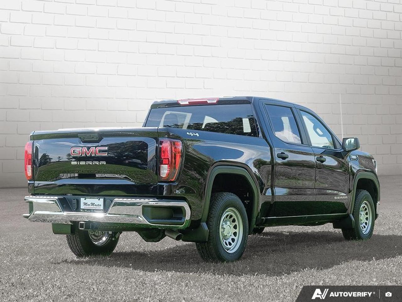2026 GMC Sierra 1500 Crew Cab Short Box 4-Wheel Drive Pro Photo4
