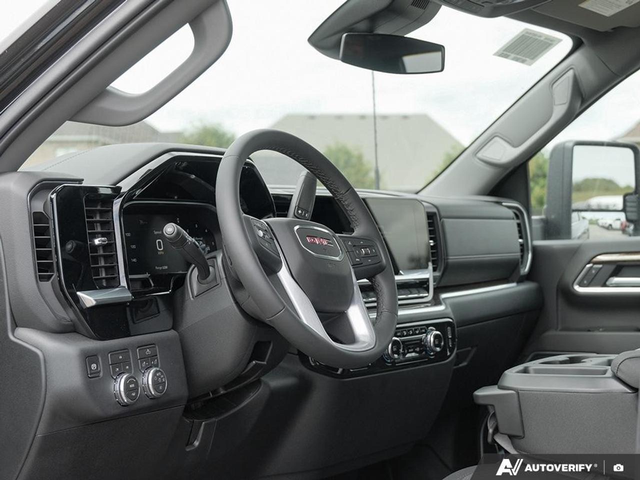 2026 GMC SIERRA 2500HD Crew Cab Standard Box 4-Wheel Drive SLE Photo