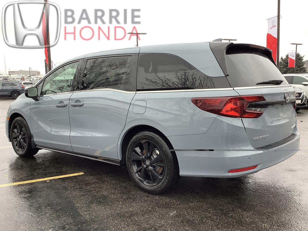 2027 Honda Odyssey Black Edition Passenger Van Photo