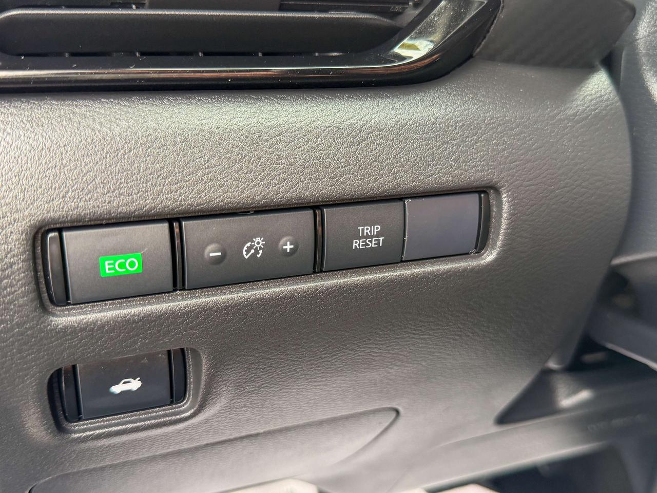 2024 Nissan Sentra SV/LOW KM/BSM/ACC/CAMERA/REMOTE/2L/NO ACCIDENTS Photo