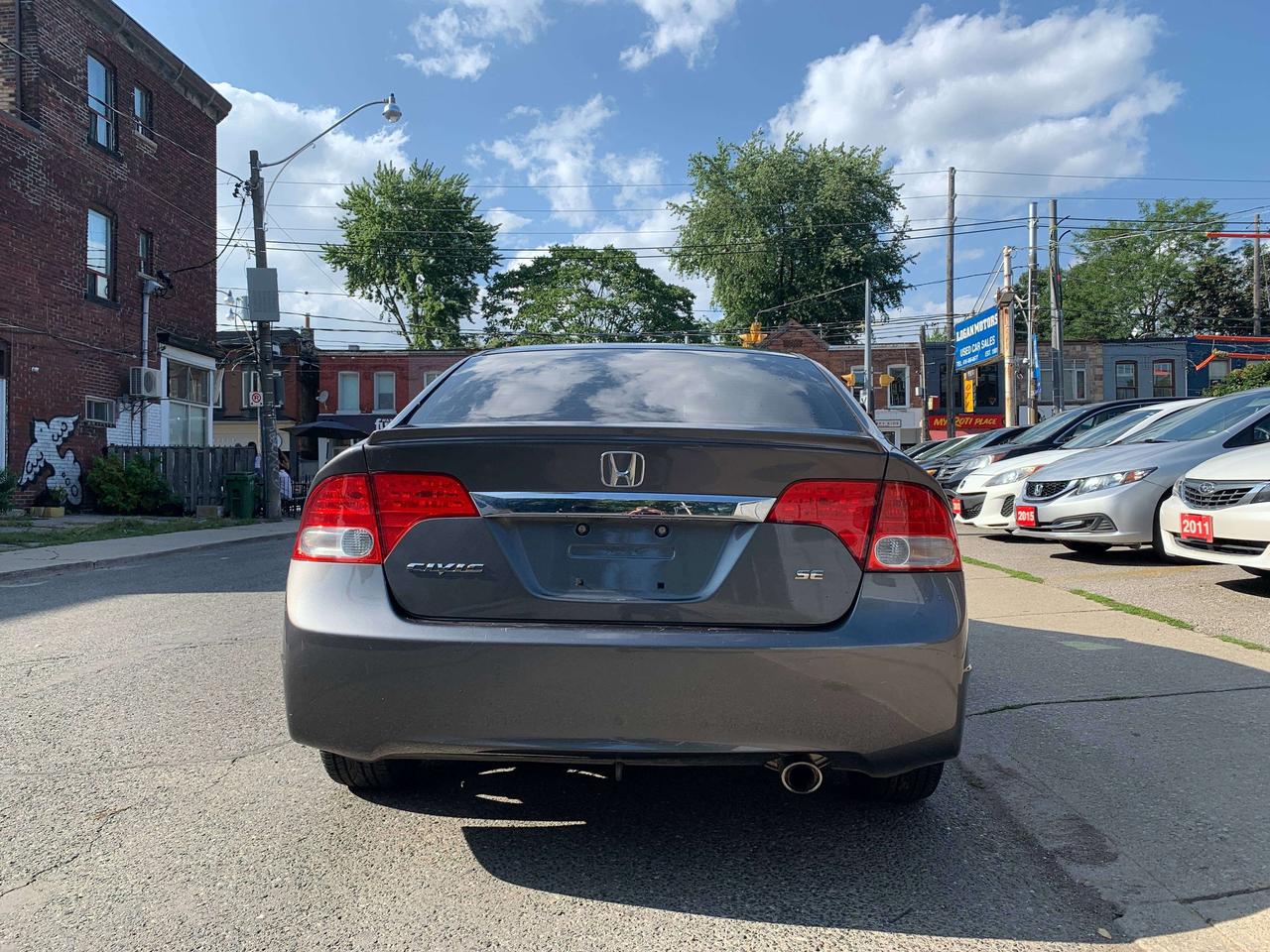 2011 Honda Civic SE Photo