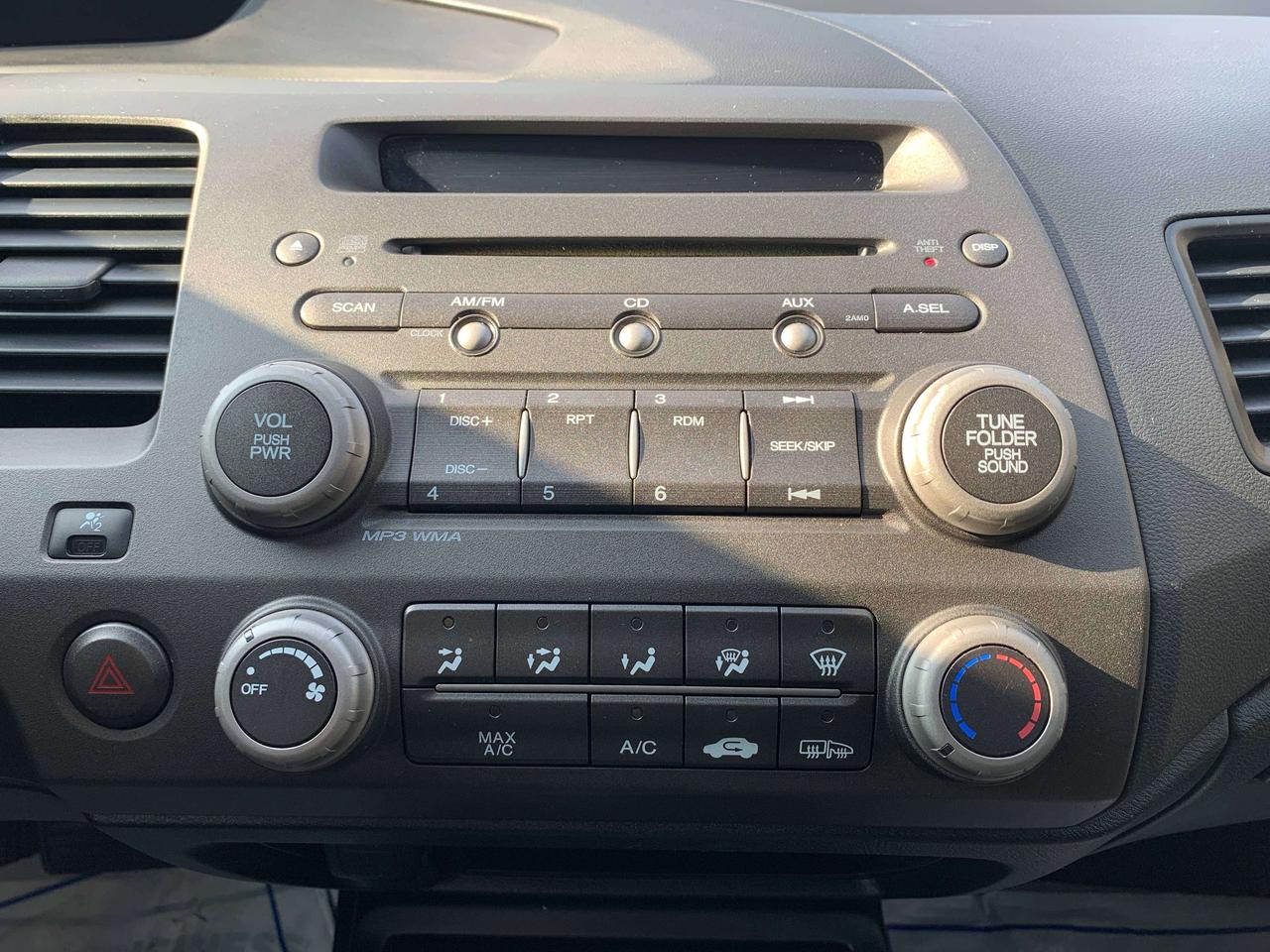 2011 Honda Civic SE Photo