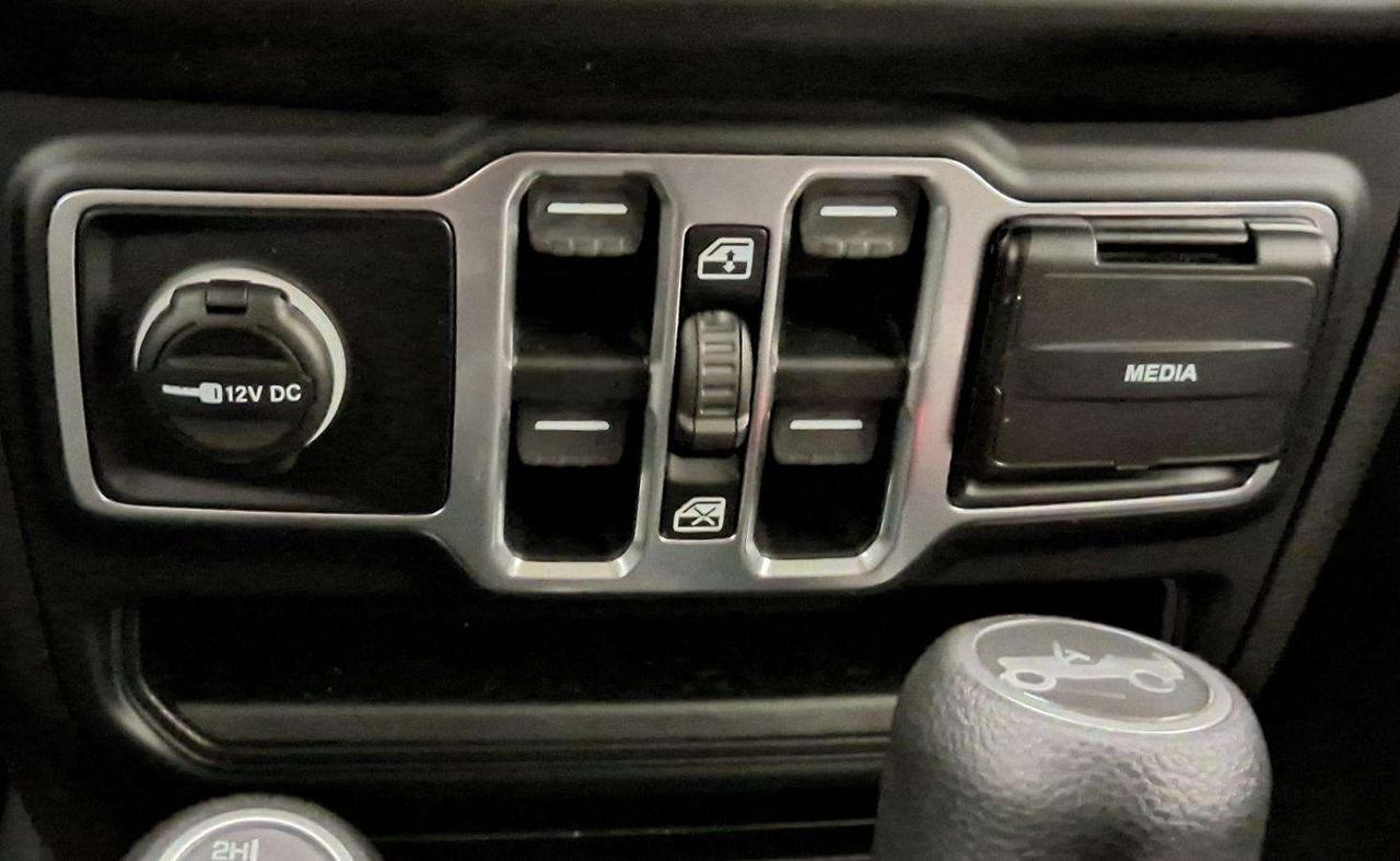 2019 Jeep Wrangler Sahara Photo