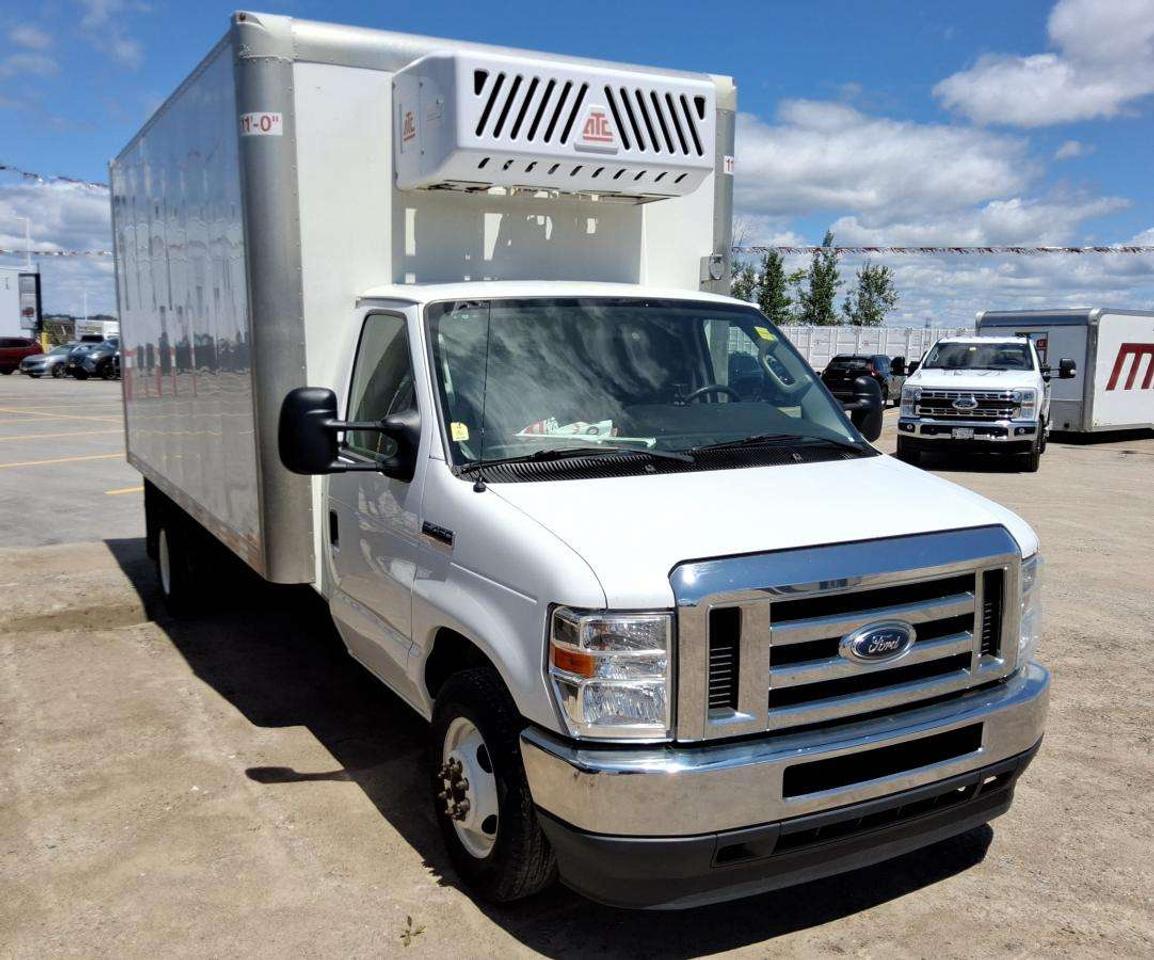 2022 Ford E-Series BASE Photo