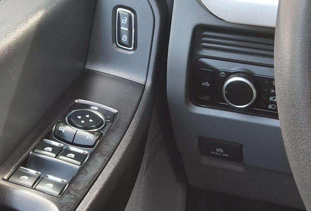 2023 Ford F-550 XL Photo