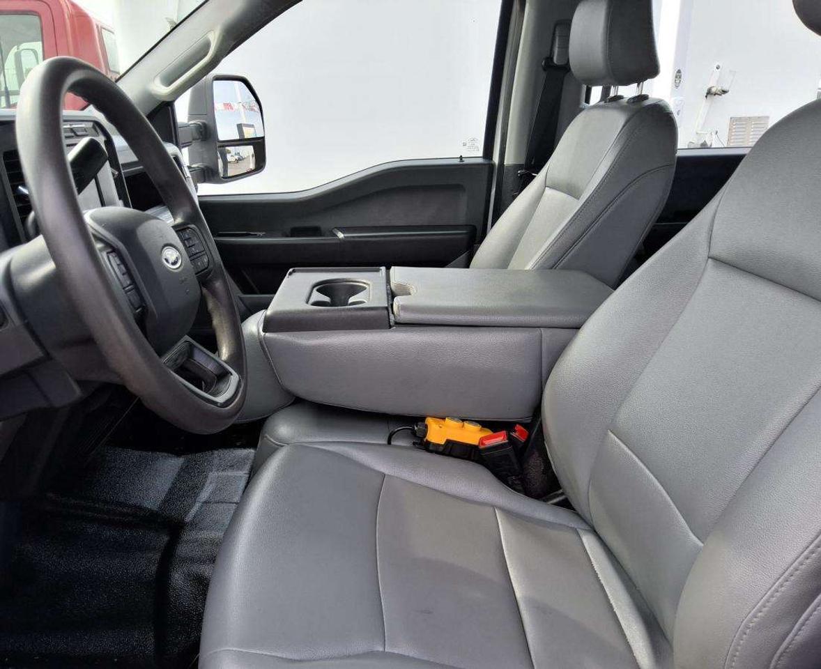 2023 Ford F-550 XL Photo