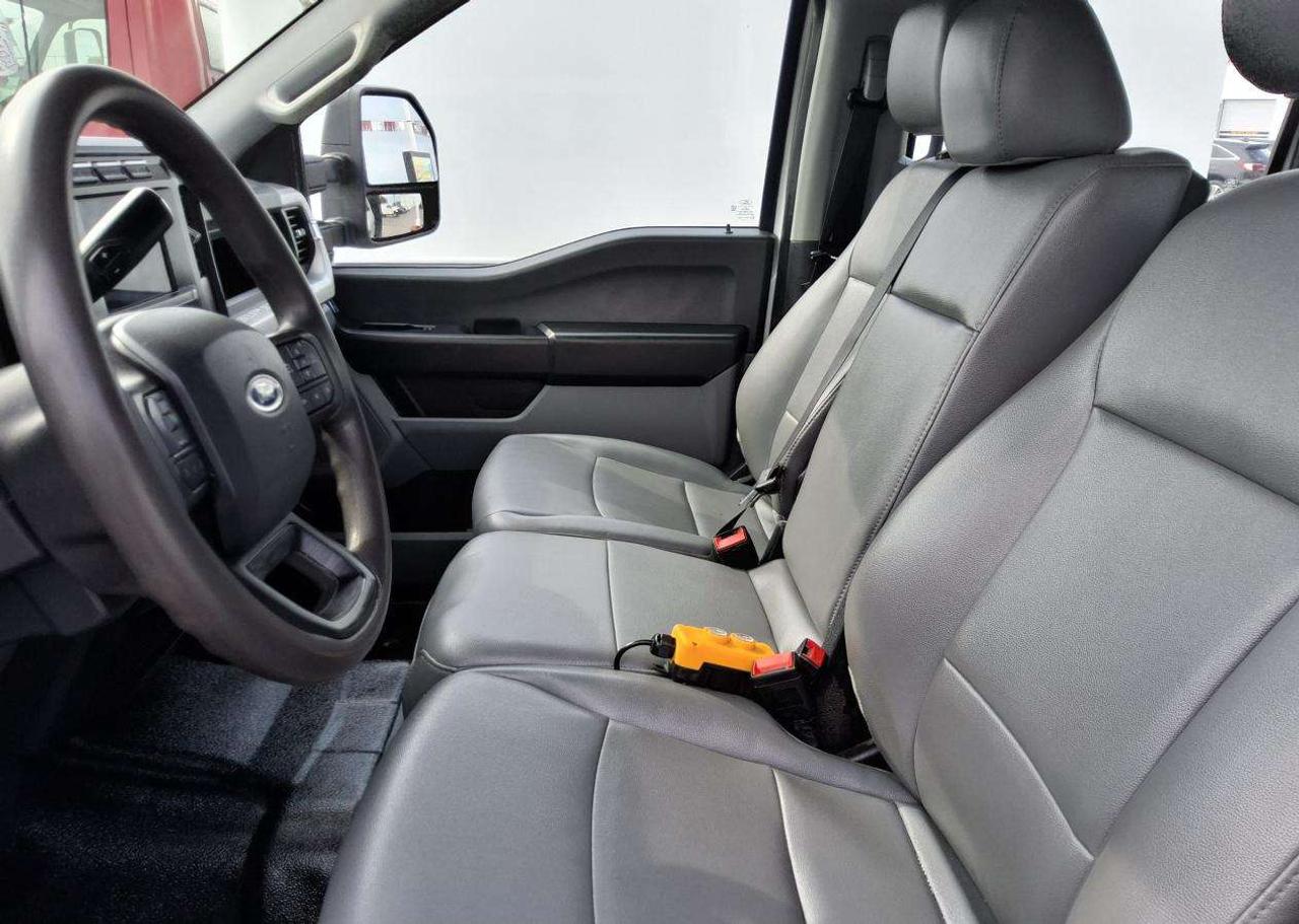 2023 Ford F-550 XL Photo