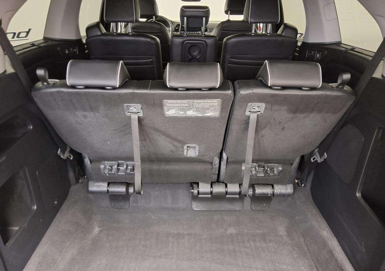 2022 Honda Odyssey Touring Photo