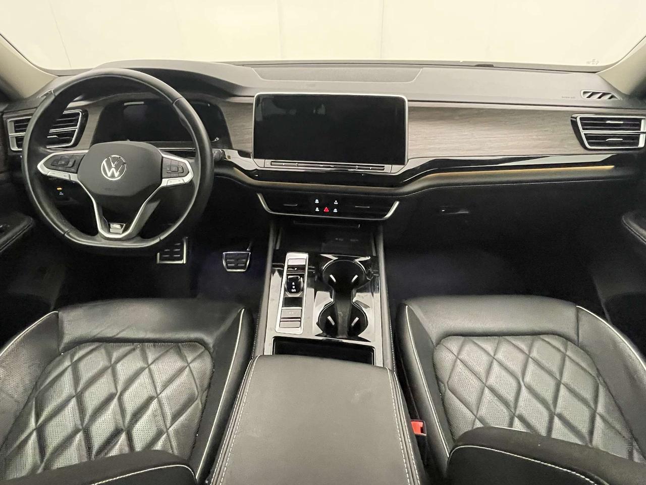 2024 Volkswagen Atlas EXECLINE Photo