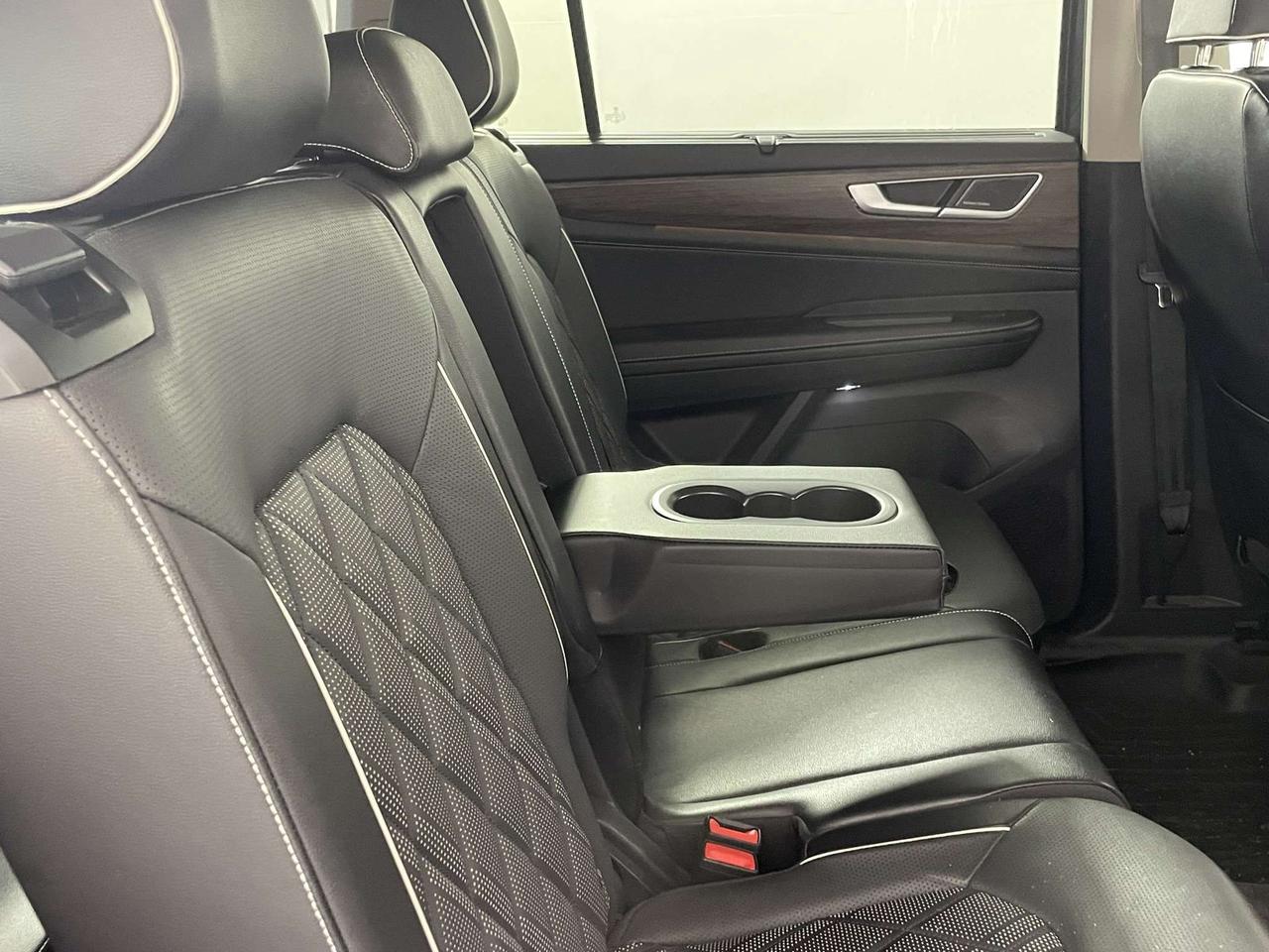 2024 Volkswagen Atlas EXECLINE Photo
