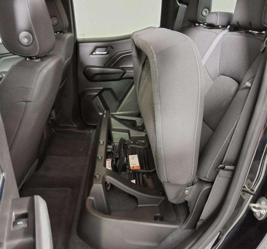 2023 Chevrolet Colorado 4WD LT Photo