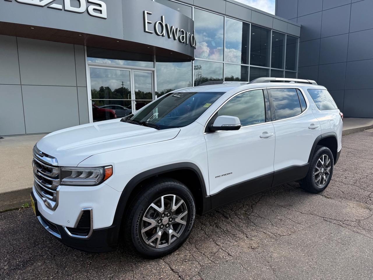 2022 GMC Acadia SLE All-wheel Drive Photo