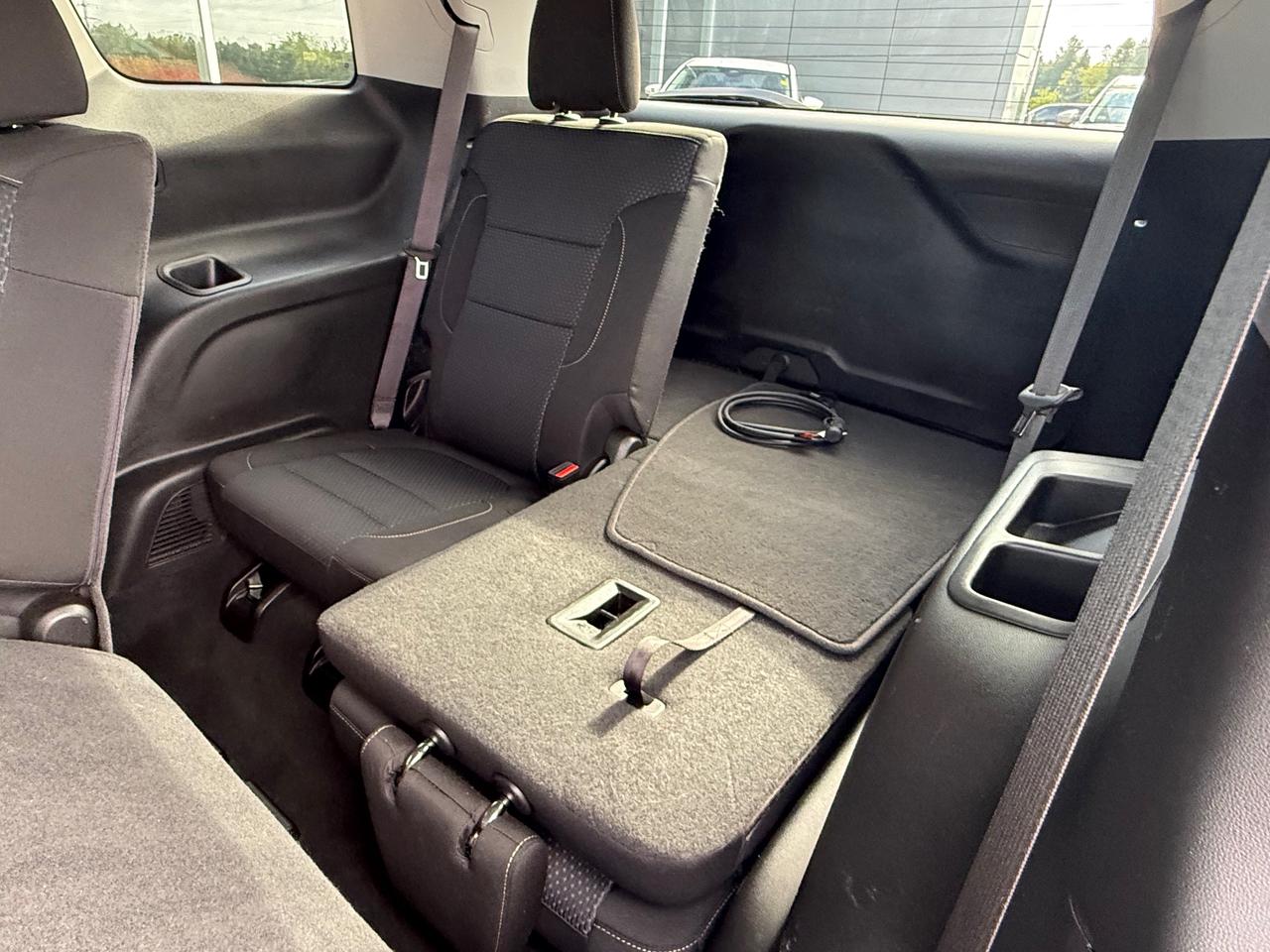 2022 GMC Acadia SLE All-wheel Drive Photo