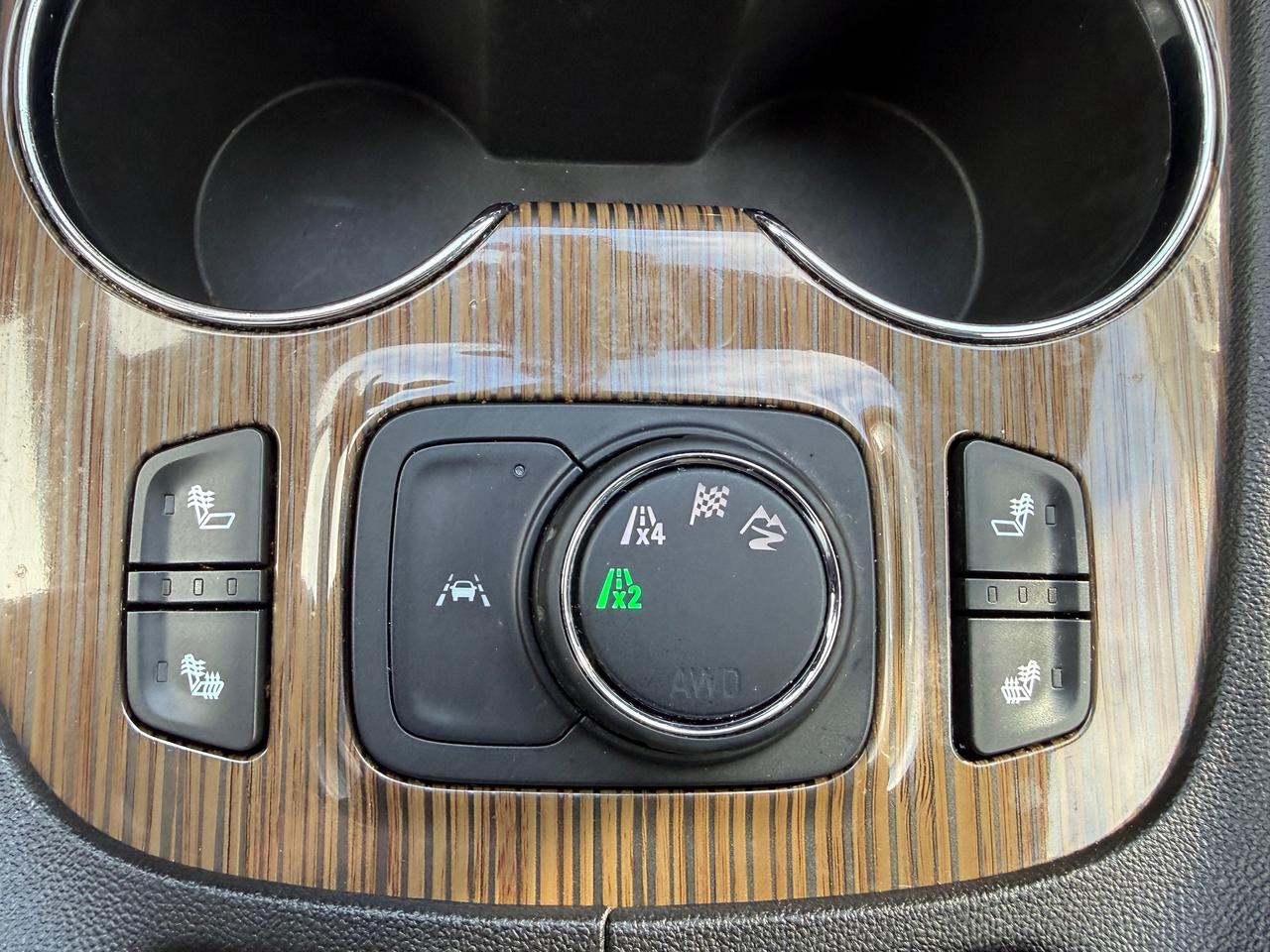 2022 GMC Acadia SLE All-wheel Drive Photo