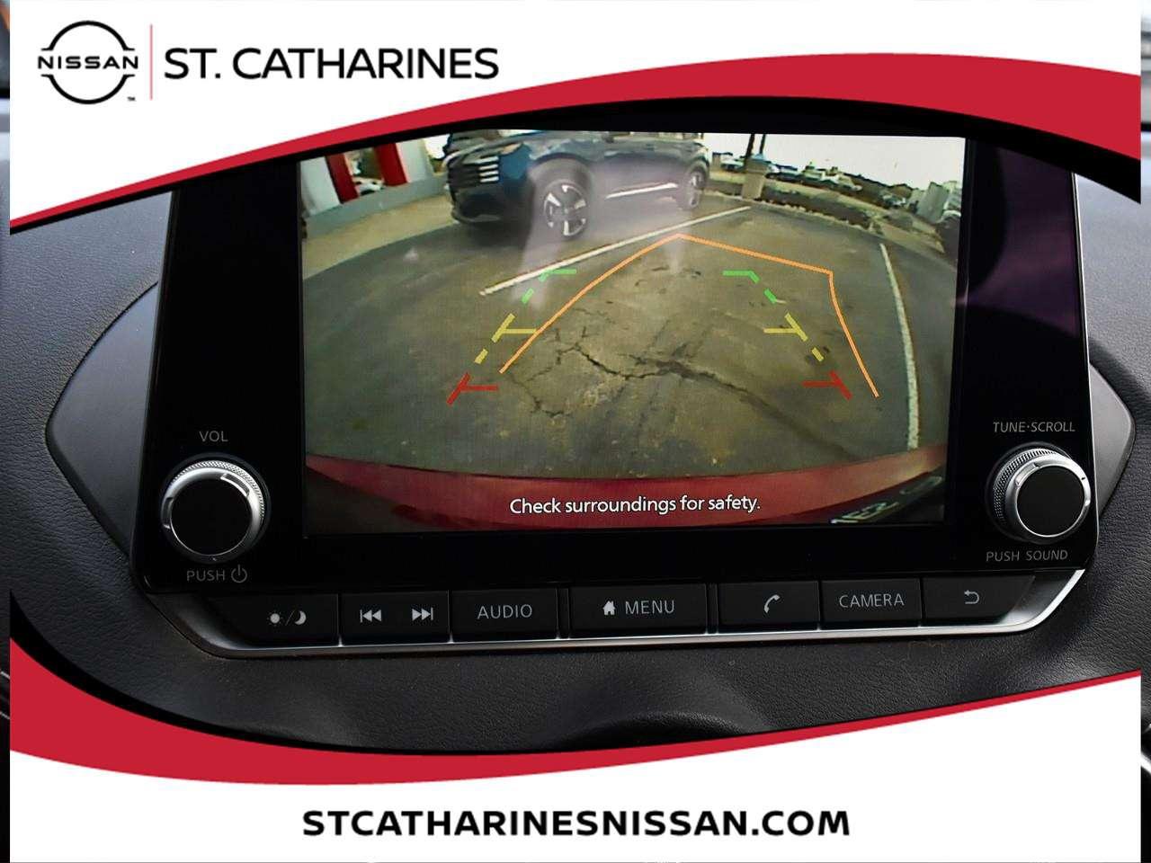 2024 Nissan Sentra SV Photo