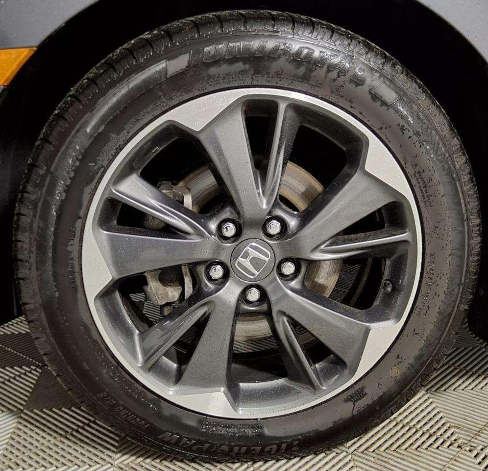 2022 Honda Odyssey Touring Photo4