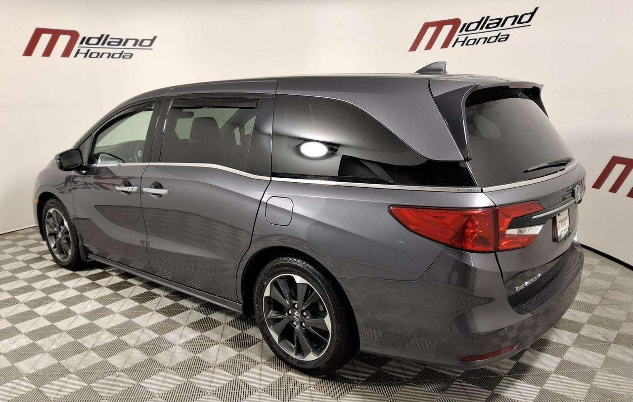 2022 Honda Odyssey Touring Photo