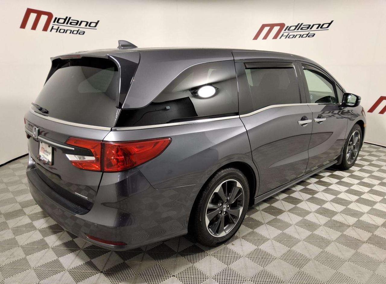 2022 Honda Odyssey Touring Photo
