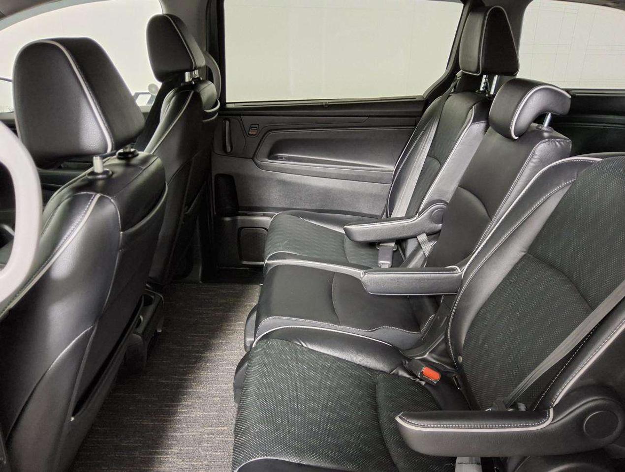 2022 Honda Odyssey Touring Photo