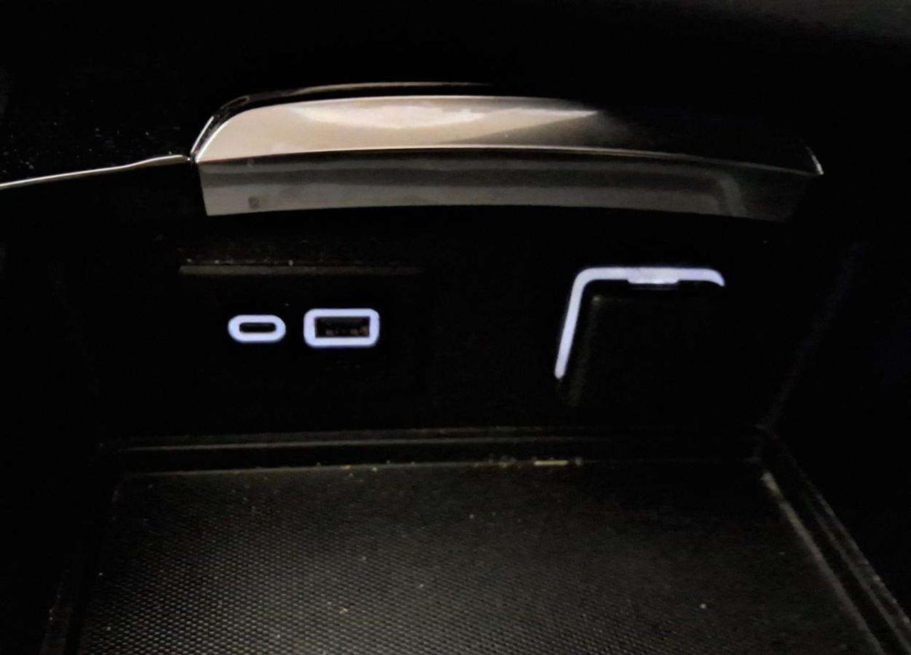 2023 Buick Envision Essence Photo