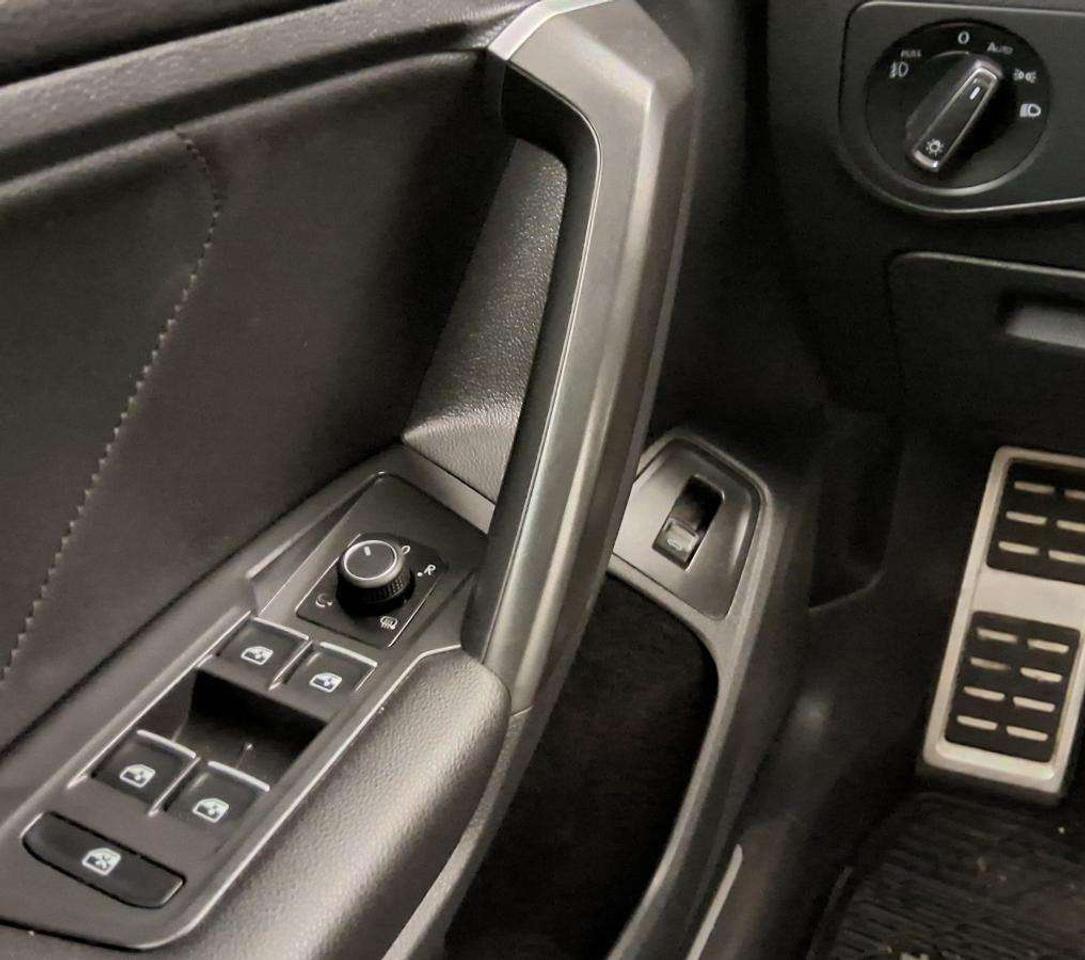 2021 Volkswagen Tiguan Highline Photo