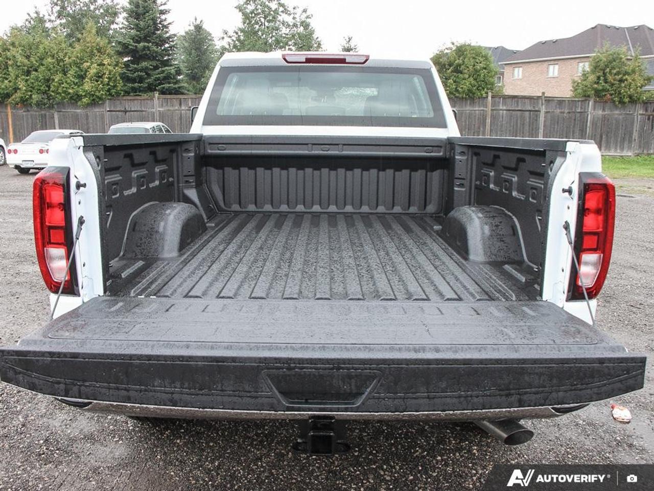 2026 GMC Sierra 3500HD 4WD Crew Cab Standard Box Pro Photo