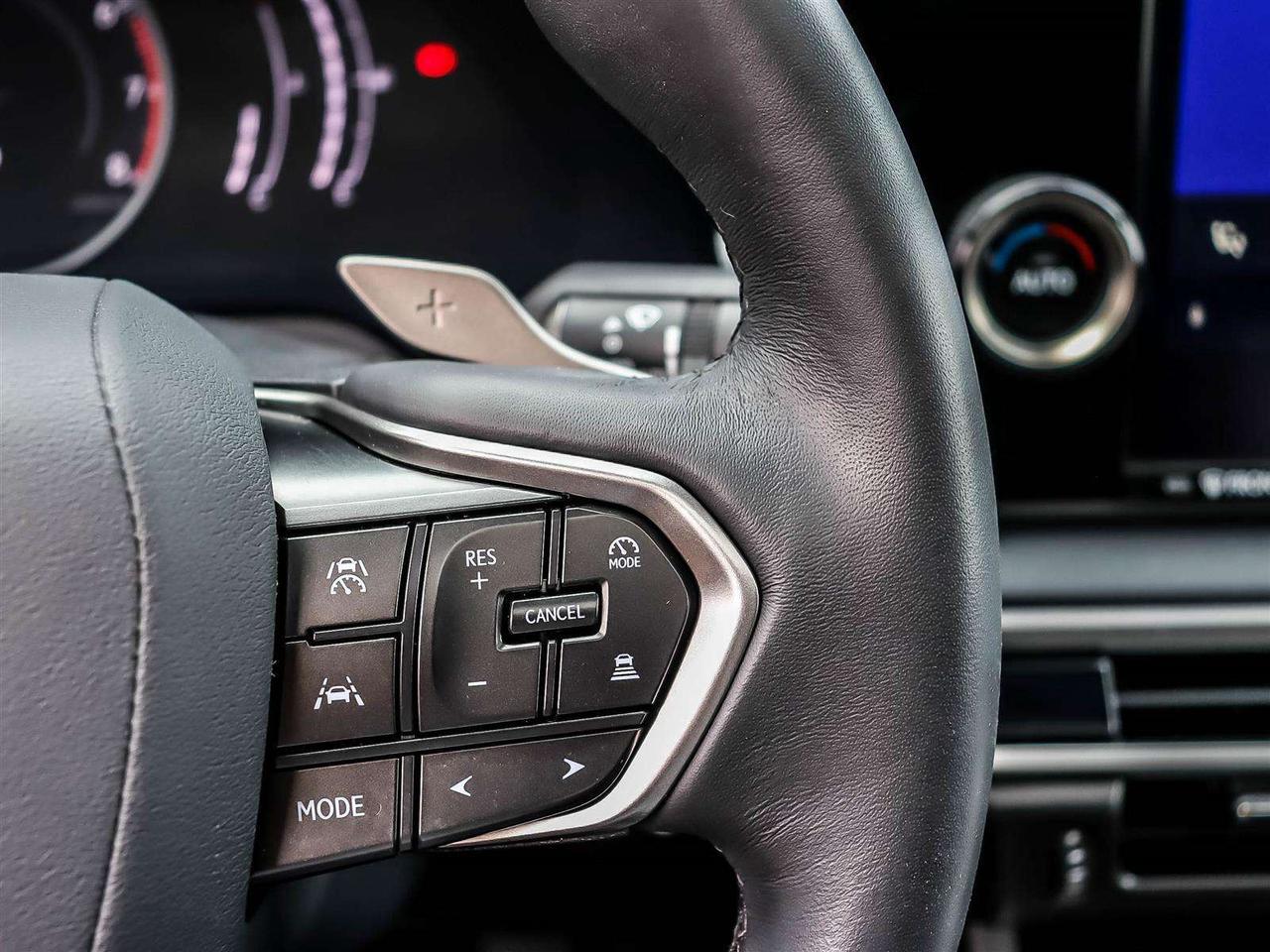 2024 Lexus RX PREMIUM AWD 2.4L TURBO ADAPTIVE CRUISE Photo