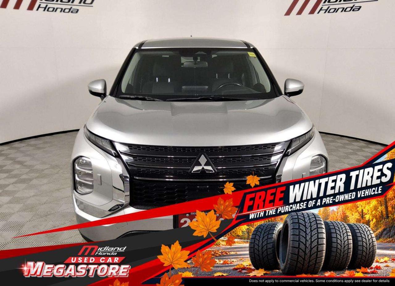 2024 Mitsubishi Outlander ES Photo5